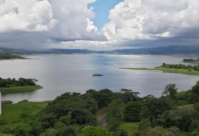 Hotel Laguna Arenal