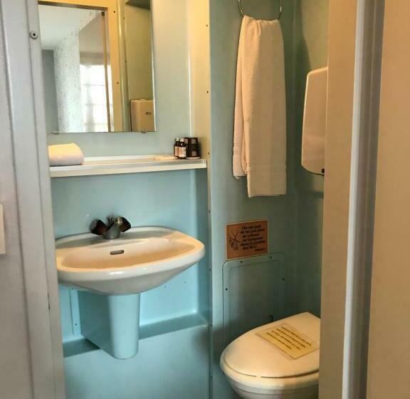 فندق Logis Le Cheval Blanc