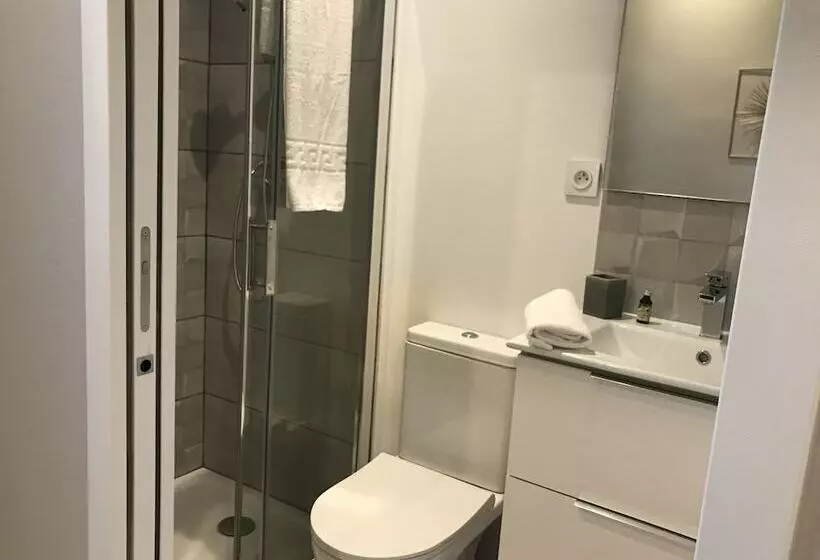 ホテル Logis Le Cheval Blanc