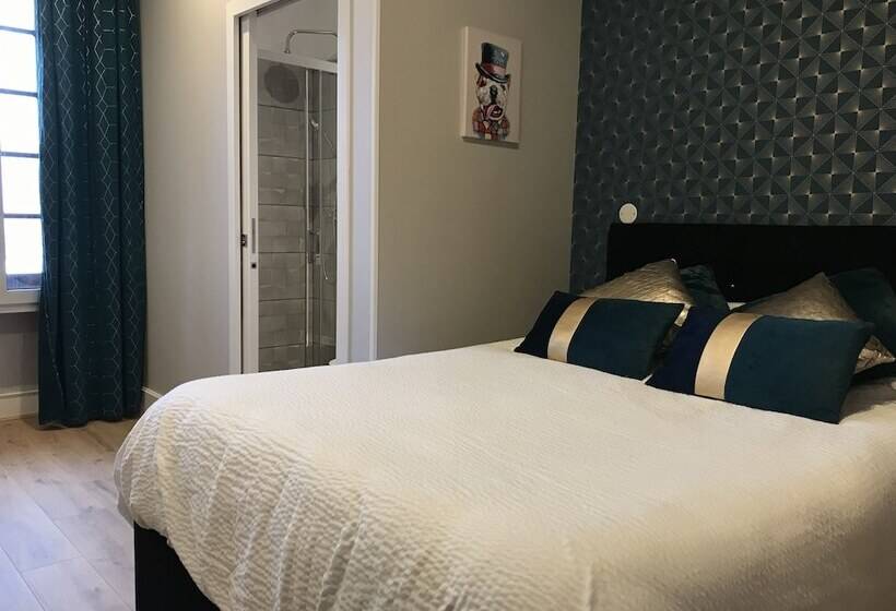 فندق Logis Le Cheval Blanc