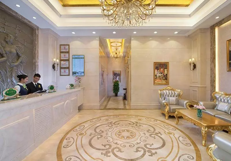 Vienna Hotel Xixiang Gushu