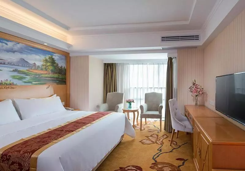 Vienna Hotel Xixiang Gushu