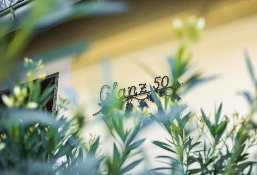 فندق Weingut Tschermonegg