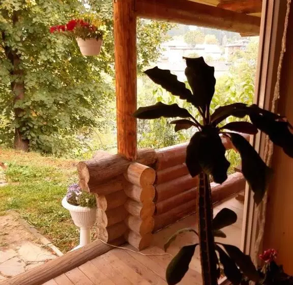 Majatalo садиба у туза