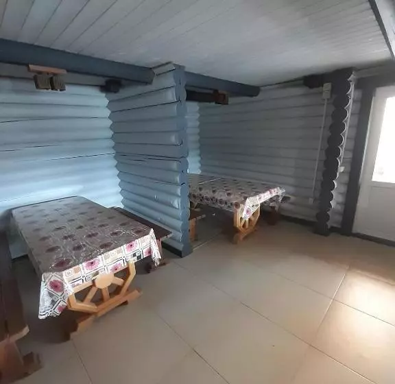 Majatalo садиба у туза