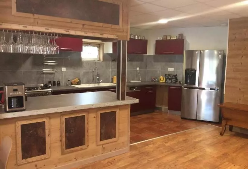 Majatalo Domaine La Fontaine Du Mont