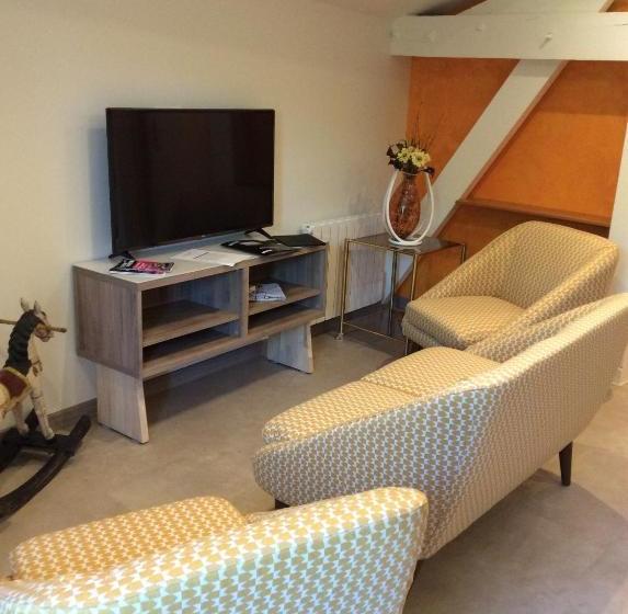 بنسيون Domaine La Fontaine Du Mont