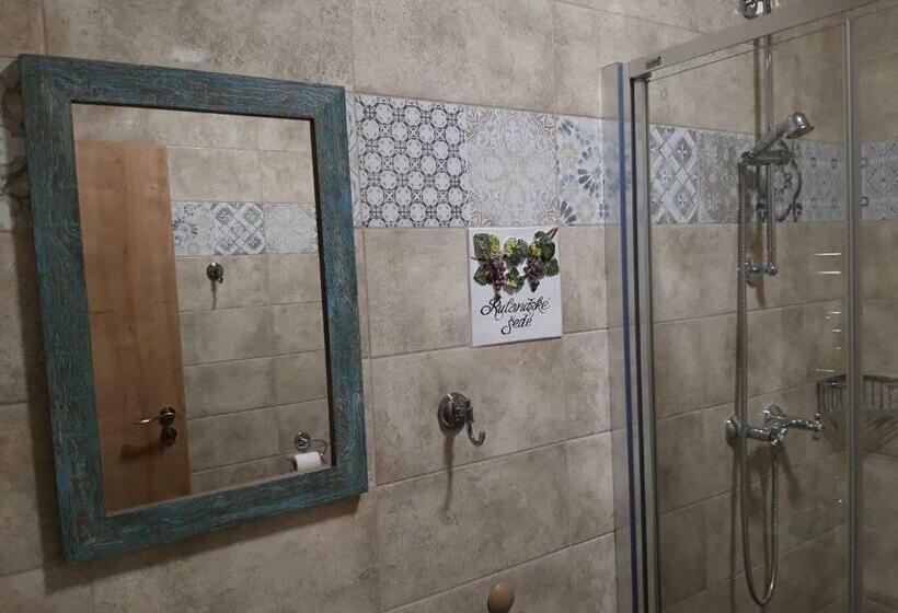 펜션 čičina Tvrdonice Penzion, Restaurace, Vinný Sklep