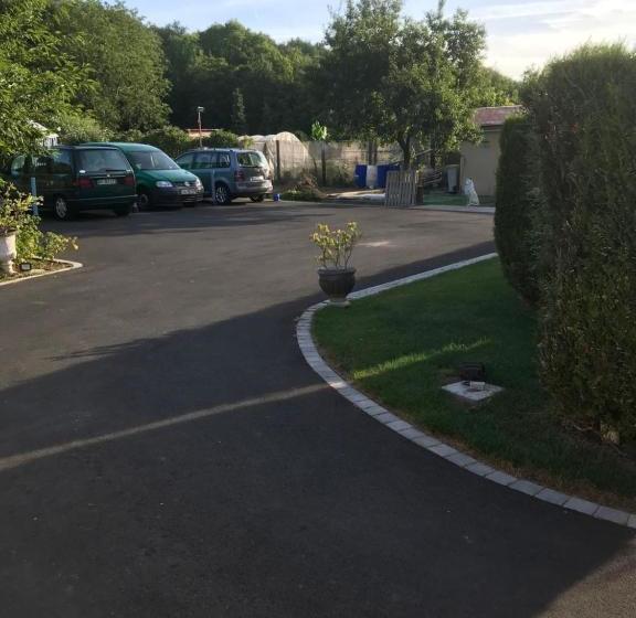 بنسيون La Homardine