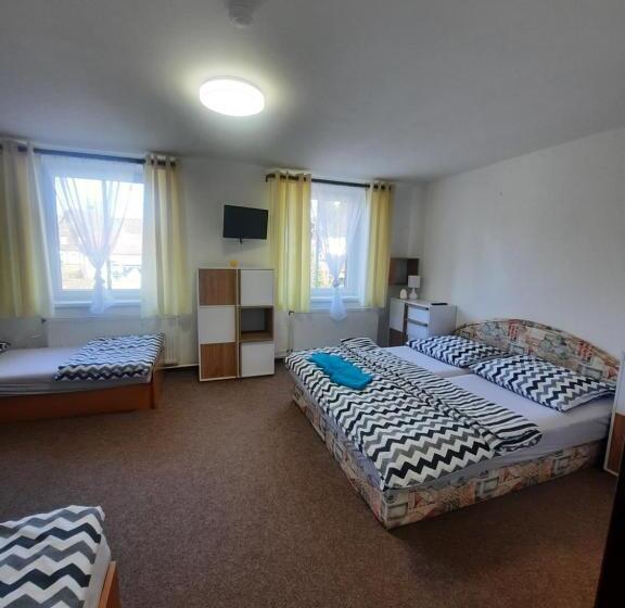 Пансион Penzion A Restaurace Windows