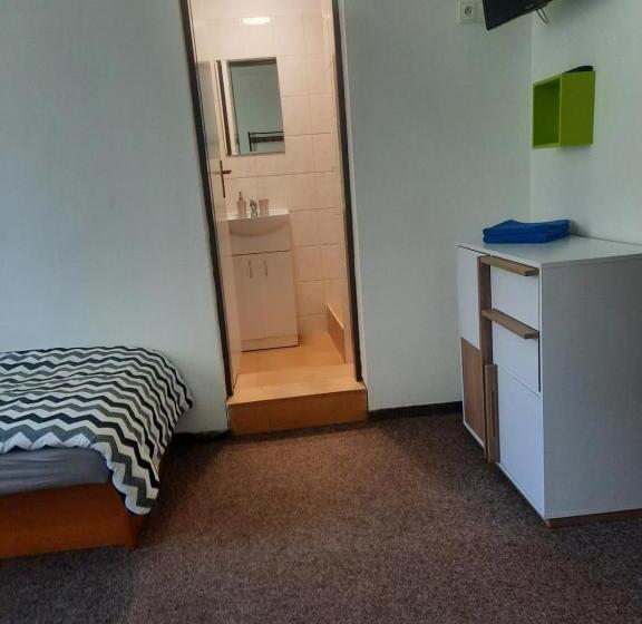 Пансион Penzion A Restaurace Windows