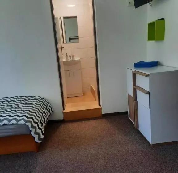 Majatalo Penzion A Restaurace Windows