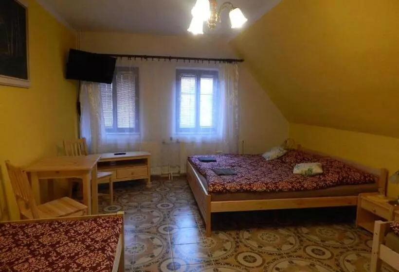 Majatalo Penzion Dřevěnka