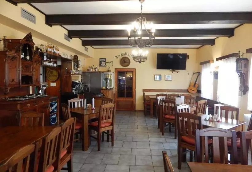 Majatalo Penzion Dřevěnka