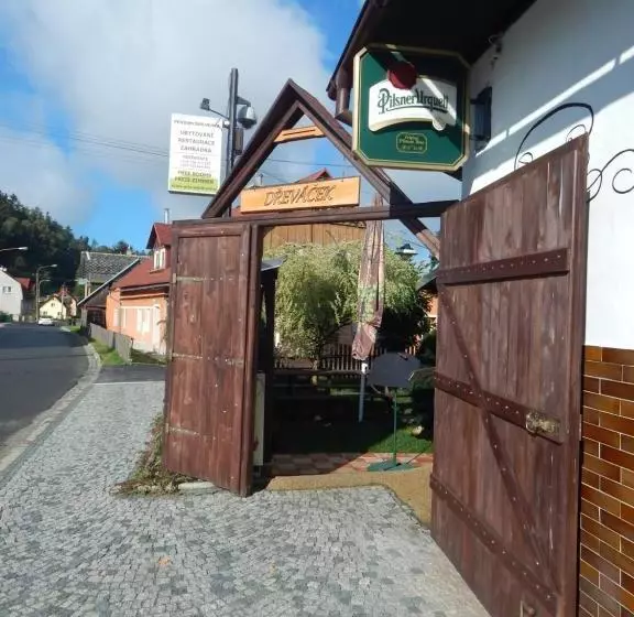 Majatalo Penzion Dřevěnka