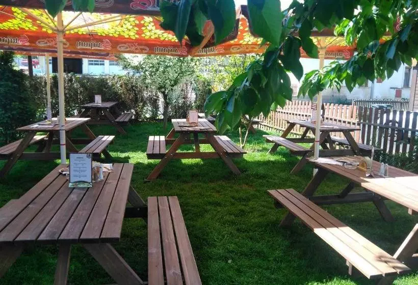 Majatalo Penzion Dřevěnka