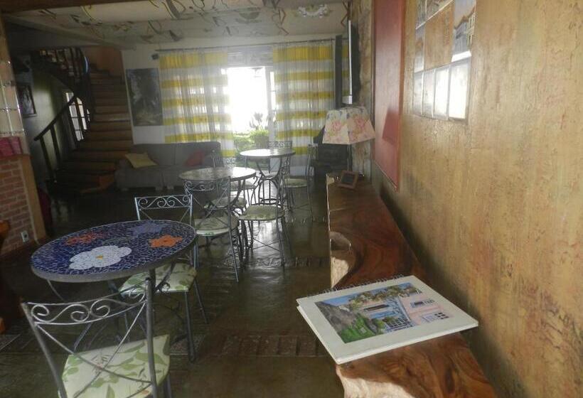 펜션 Pousada Casarão Noronha Kauage