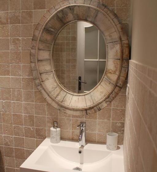 פנסיון Vintage Vert