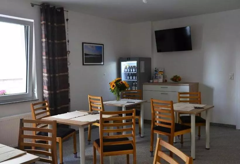 Aamiaismajoitus (B&B) Gästehaus Am Hochsimmer