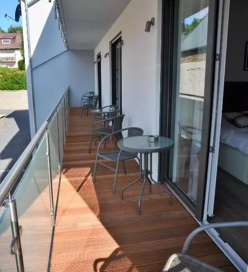 Aamiaismajoitus (B&B) Gästehaus Am Hochsimmer