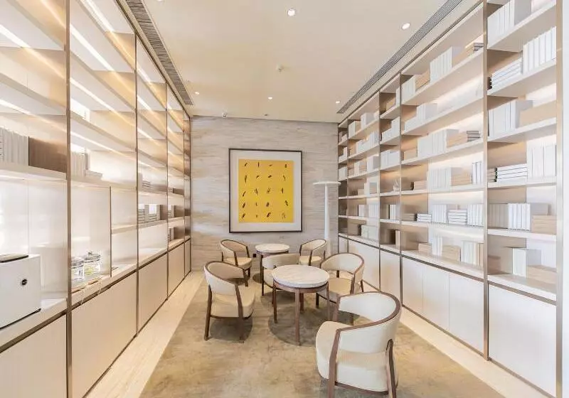 Atour Hotel Zhengzhou Xinzheng International Airport