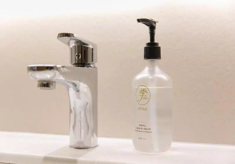 Atour Hotel Zhengzhou Xinzheng International Airport