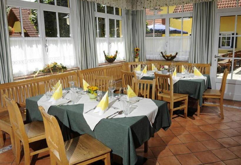 Отель Landhof Steinbäck