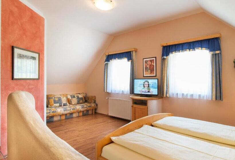 Отель Landhof Steinbäck