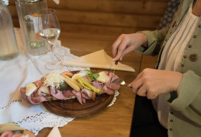 Отель Landhof Steinbäck