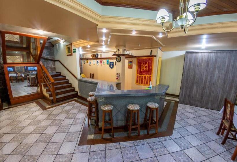 Hotel Via Genova Parque