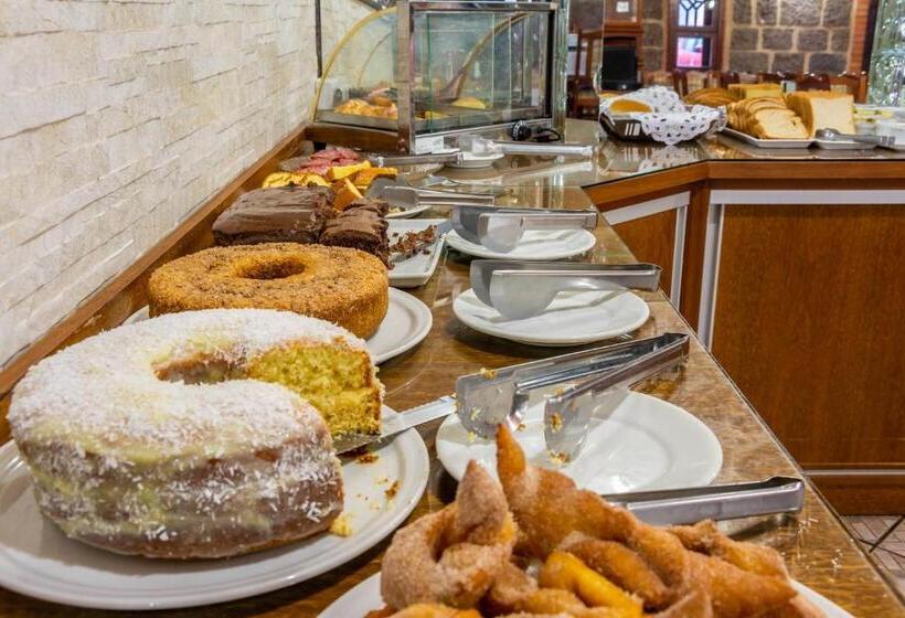 Hotel Via Genova Parque