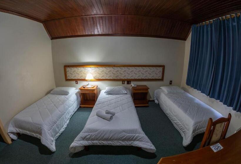 Hotel Via Genova Parque