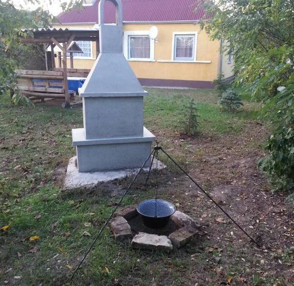 ペンション Akácvirág Vendégház