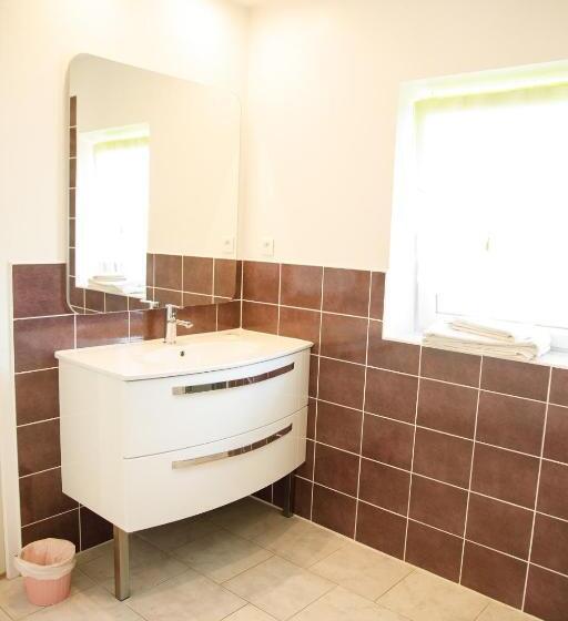 بنسيون La Ferme De La Chassagne