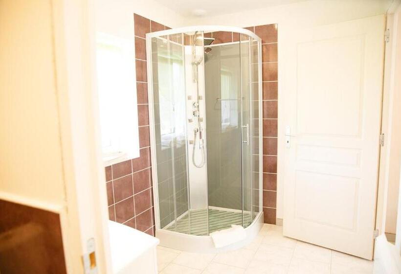 بنسيون La Ferme De La Chassagne