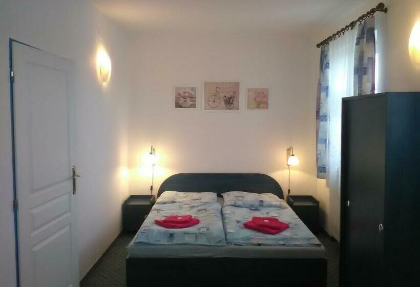 펜션 Penzion Fontána