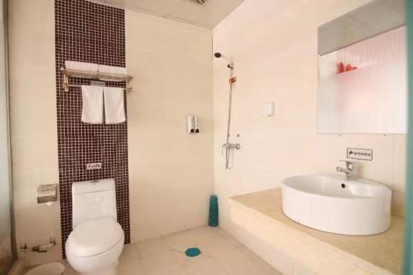 Thank Inn Chain Hotel Dong Town Dahuaishu