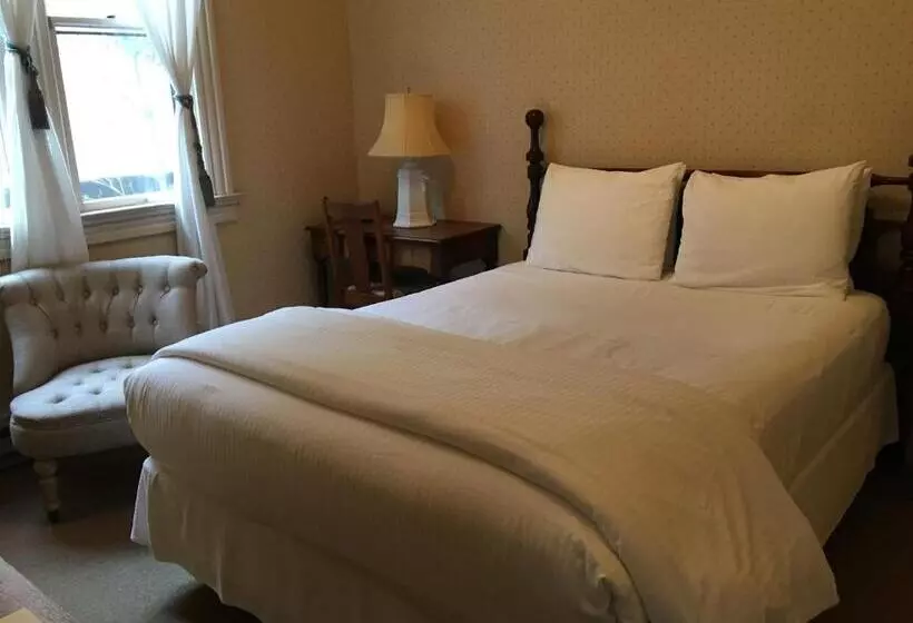 Aamiaismajoitus (B&B) Cowper Inn