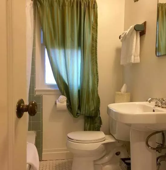 Aamiaismajoitus (B&B) Cowper Inn