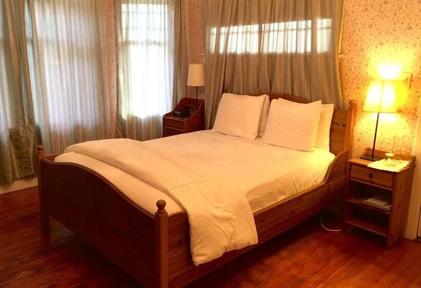 مبيت وإفطار Cowper Inn