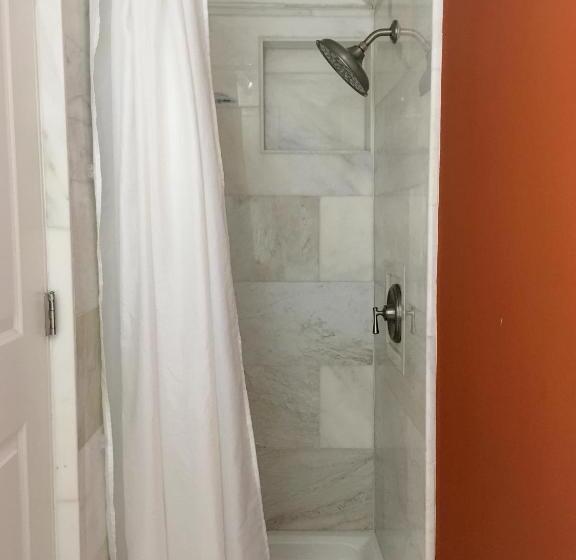 مبيت وإفطار Cowper Inn