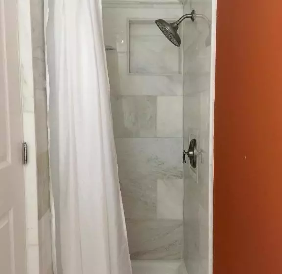 Aamiaismajoitus (B&B) Cowper Inn