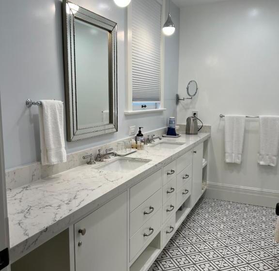 مبيت وإفطار Cowper Inn