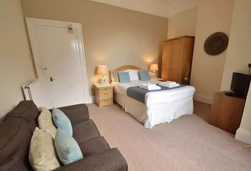 ベッドアンドブレックファースト Eversley