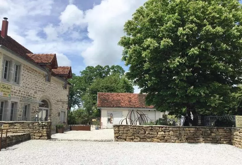 ベッドアンドブレックファースト L Entre Coeur