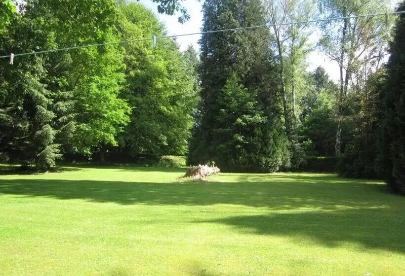 Aamiaismajoitus (B&B) La Croix Du Reh