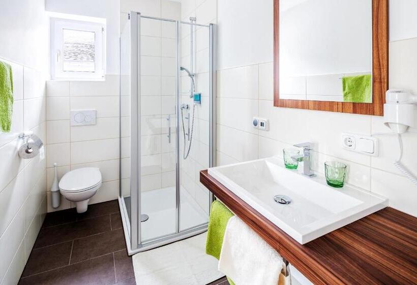 Gasthaus Pension Sandner Linde