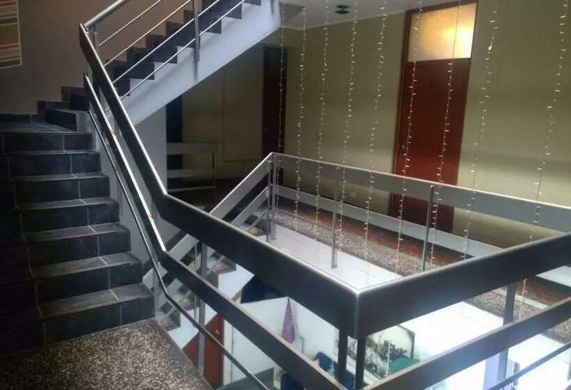 Hotel Regency Plaza