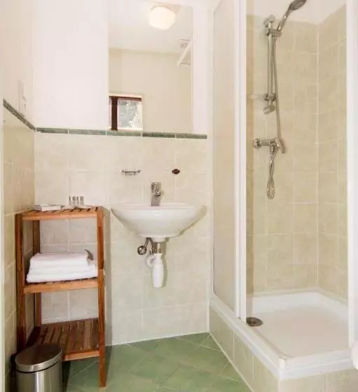 Majatalo Penzion Pod Houskou