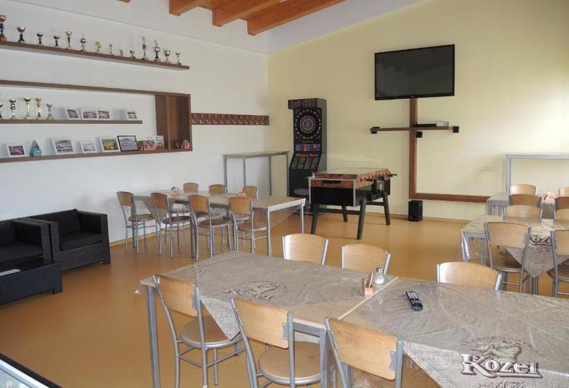 Panzió Sportovní Areál Horní Počaply